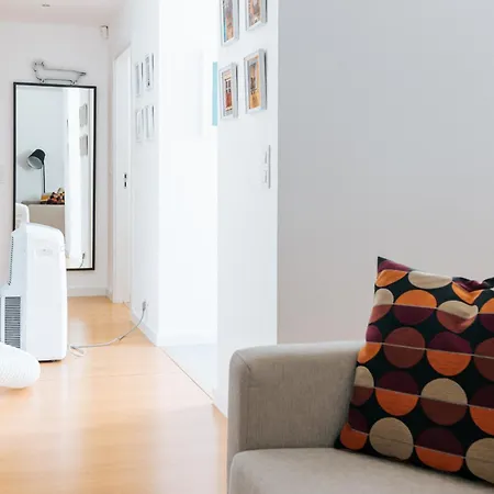 - Martim Moniz And Garage *