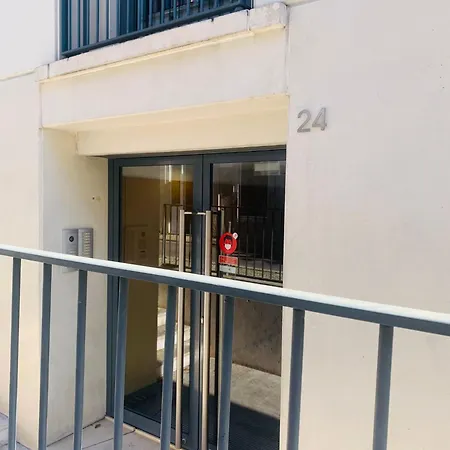 - Martim Moniz And Garage * Лісабон