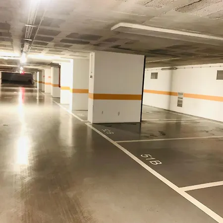 - Martim Moniz And Garage ליסבון