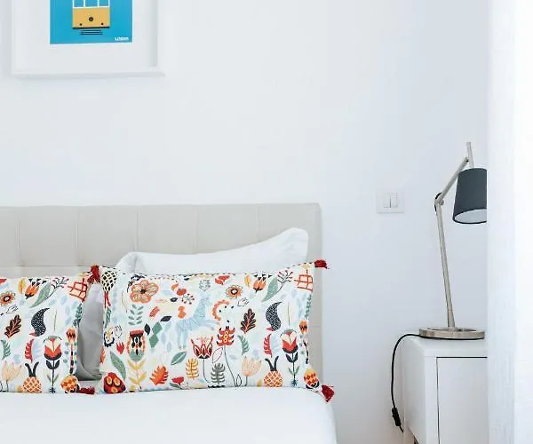 - Martim Moniz And Garage Apartment *