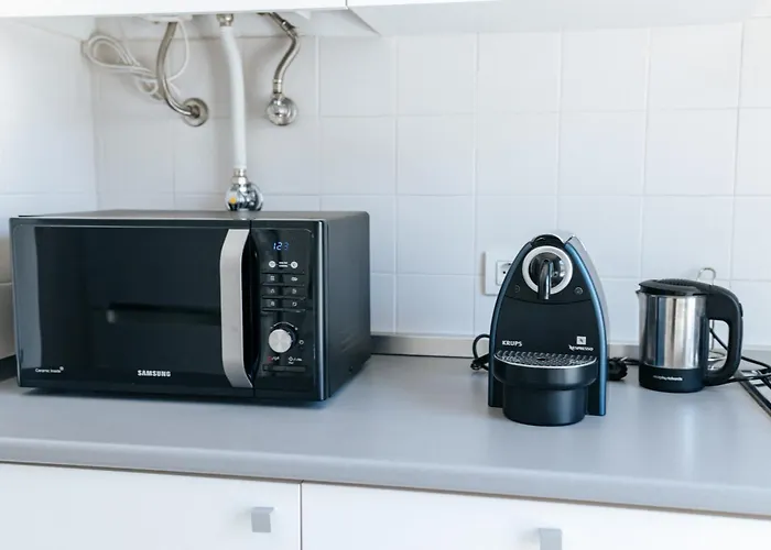 - Martim Moniz And Garage Apartment