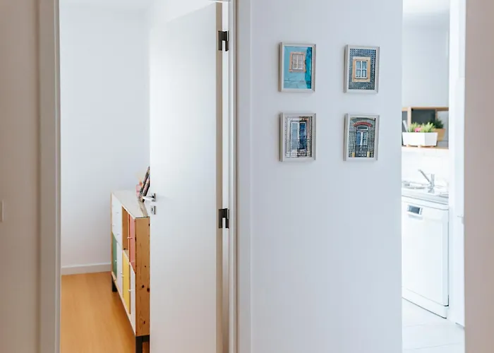 Apartment - Martim Moniz And Garage *