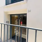 - Martim Moniz And Garage * Лиссабон