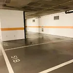 - Martim Moniz And Garage * Лиссабон