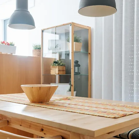 - Martim Moniz And Garage Apartament