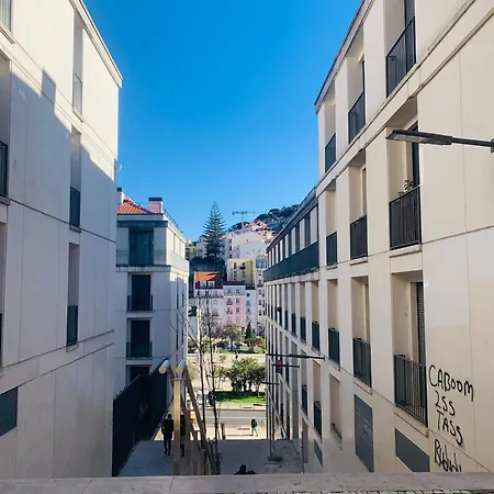- Martim Moniz And Garage * Лиссабон